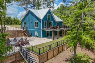 182 Blue Pond Cir, Ponce de Leon, FL 32455 - Photo 2