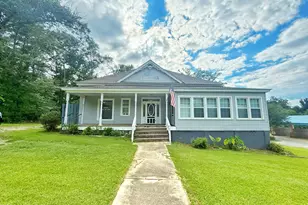 2977 Jefferson St, Marianna, FL 32446 - Photo 1