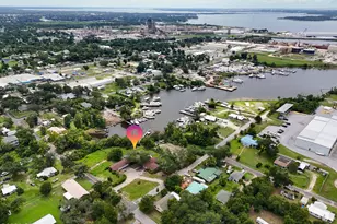 2402 E 2nd Ct, Panama City, FL 32401 - Photo 2