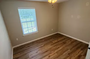 6601 Grande Oak Loop, Grand Ridge, FL 32442 - Photo 12