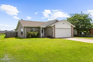 505 Phillips Ct, Panama City, FL 32404 - Photo 1