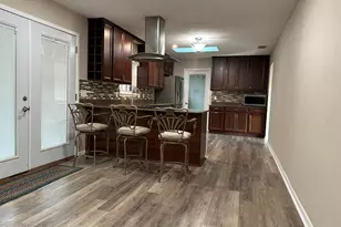 627 Old Hickory St, Panama City, FL 32404 - Photo 2