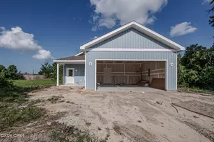 2831 Wakulla Ave, Panama City, FL 32405 - Photo 1