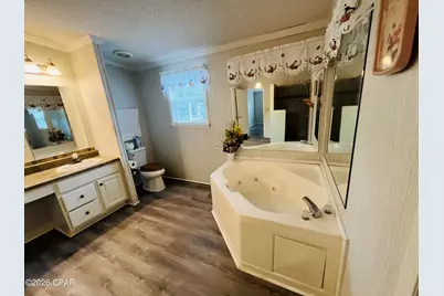 1861 Oak Ridge Avenue, Grand Ridge, FL 32442 - Photo 22