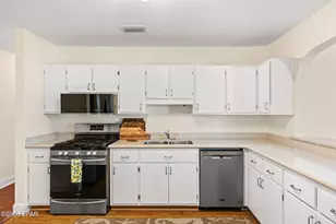2400 W Beach Dr, Panama City, FL 32401 - Photo 16