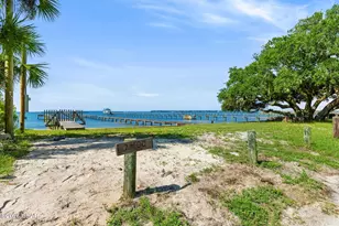 2400 W Beach Dr, Panama City, FL 32401 - Photo 2