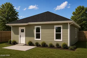 2722 E 9th St, Panama City, FL 32401 - Photo 2