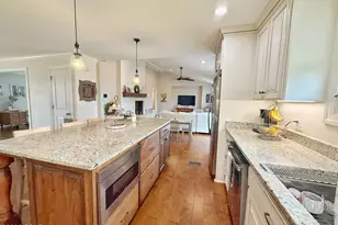 2895 Watson Dr, Marianna, FL 32446 - Photo 16