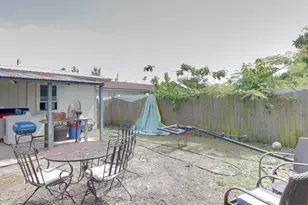 917 Bradford Cir, Lynn Haven, FL 32444 - Photo 16
