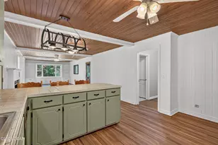 1099 8th Ave, Graceville, FL 32440 - Photo 12