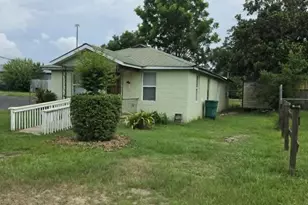 2643 Church St, Cottondale, FL 32431 - Photo 4