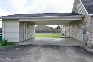 5158 Presidents Cir, Marianna, FL 32446 - Photo 8