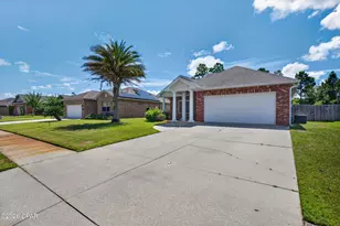 2315 Dragonfly Ln, Panama City, FL 32405 - Photo 2