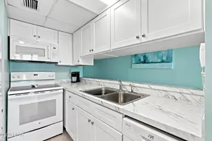 9850 S Thomas Dr, Panama City, FL 32408 - Photo 10
