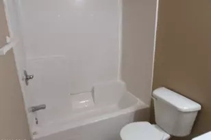 1409 E 14th St, Lynn Haven, FL 32444 - Photo 14