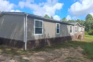 2469 Brooks Dr, Bonifay, FL 32425 - Photo 2