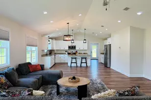 25393 N Rosewood Circle, Altha, FL 32421 - Photo 20