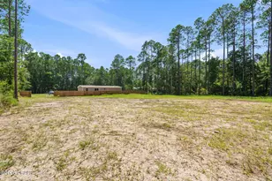 513 Shadow Ln, Freeport, FL 32439 - Photo 2