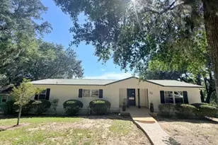 70 Serenity Cir, Defuniak Springs, FL 32433 - Photo 10