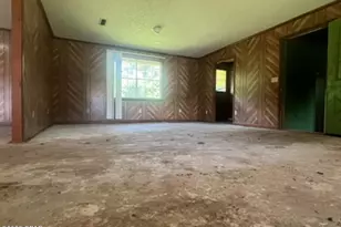 2231 Porter Ave, Grand Ridge, FL 32442 - Photo 8