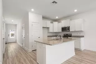 532 Melrose Wy, Panama City Beach, FL 32413 - Photo 2