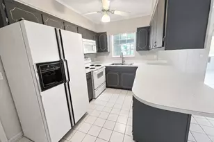 215 S Kimbrel Ave, Panama City, FL 32404 - Photo 4