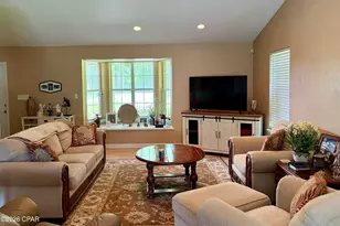 223 Country Club Dr, Havana, FL 32333 - Photo 4