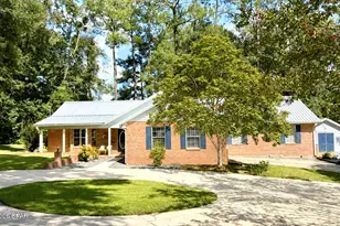 223 Country Club Dr, Havana, FL 32333 - Photo 1