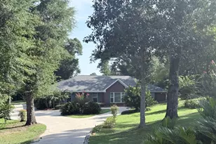 4616 Hillcrest Dr, Marianna, FL 32446 - Photo 2