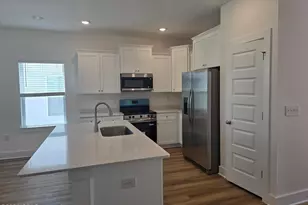 186 Ellery Ln, Panama City Beach, FL 32413 - Photo 2