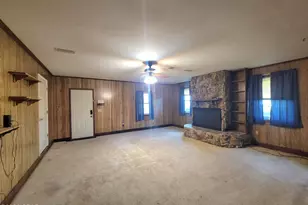 5081 8th Ave, Malone, FL 32445 - Photo 8
