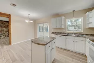 1212 Arkansas Ave, Lynn Haven, FL 32444 - Photo 10