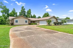 136 Derby Woods Dr, Lynn Haven, FL 32444 - Photo 2