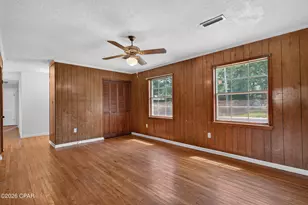 760 Brown St, Chipley, FL 32428 - Photo 10
