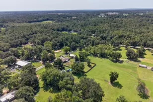 760 Brown St, Chipley, FL 32428 - Photo 42