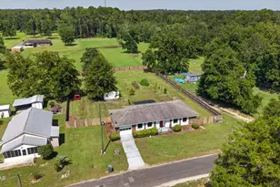 760 Brown St, Chipley, FL 32428 - Photo 40