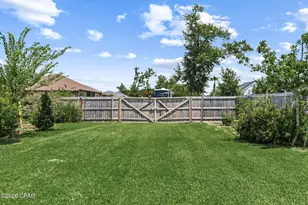 401 Virginia Ave, Lynn Haven, FL 32444 - Photo 32