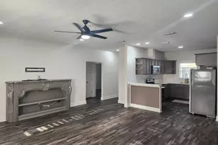 121 S Wells St, Panama City Beach, FL 32413 - Photo 12