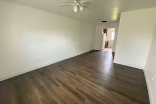4004 E 11th St, Panama City, FL 32404 - Photo 2