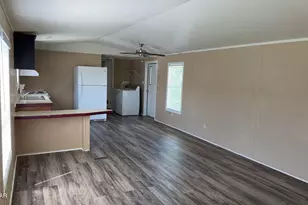 4512 Carla Ln, Panama City, FL 32405 - Photo 2