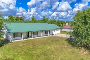 9107 Sunshine Dr, Youngstown, FL 32466 - Photo 2