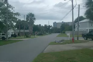 300 Hibiscus Ave, Panama City Beach, FL 32413 - Photo 8
