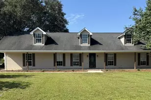 4769 Sheffield Dr, Marianna, FL 32446 - Photo 2