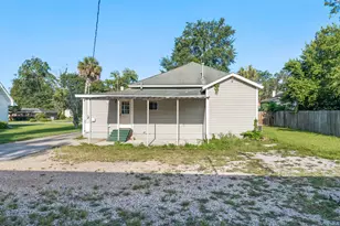 633 3rd St, Chipley, FL 32428 - Photo 20