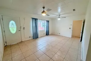 6920 Florida St, Grand Ridge, FL 32442 - Photo 12