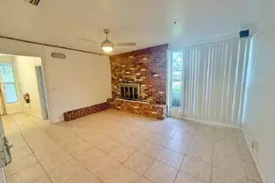 6920 Florida St, Grand Ridge, FL 32442 - Photo 8