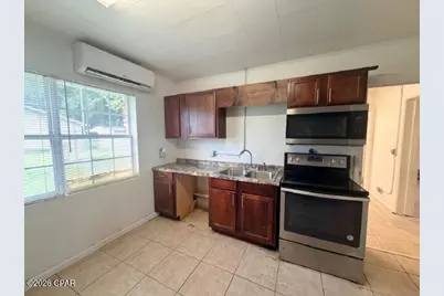 6920 Florida Street, Grand Ridge, FL 32442 - Photo 16