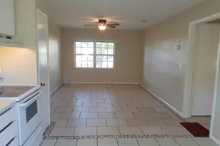 7220 Poinciana Dr, Panama City, FL 32408 - Photo 4