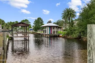 2004 Wind Jammer Dr, Lynn Haven, FL 32444 - Photo 2