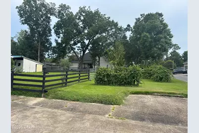 402 E Iowa Avenue, Bonifay, FL 32425 - Photo 26
